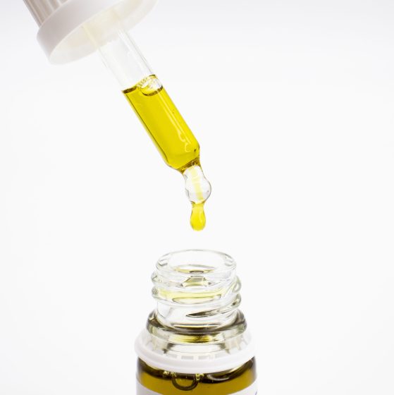 huile-cbd-5-cbg-5-nobilis-product-10ml-zoom